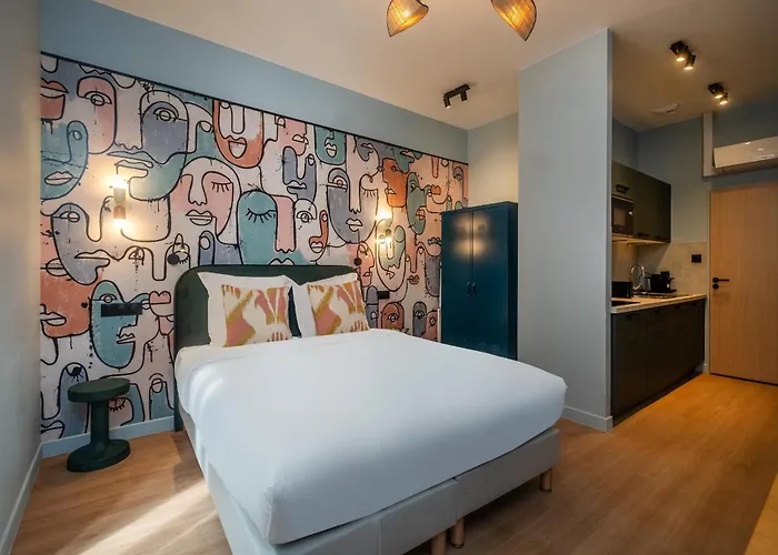 Montmartre Aparthotel 4*