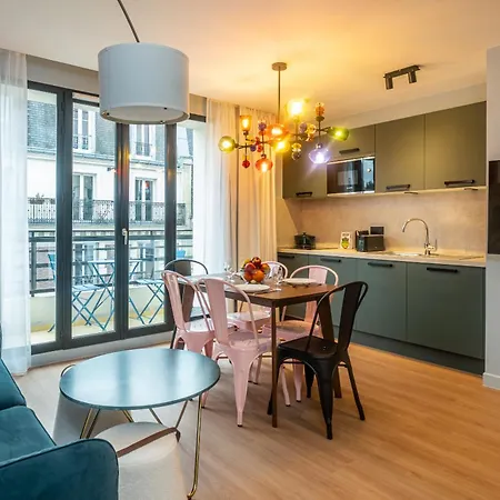 Montmartre מלון דירות 4*